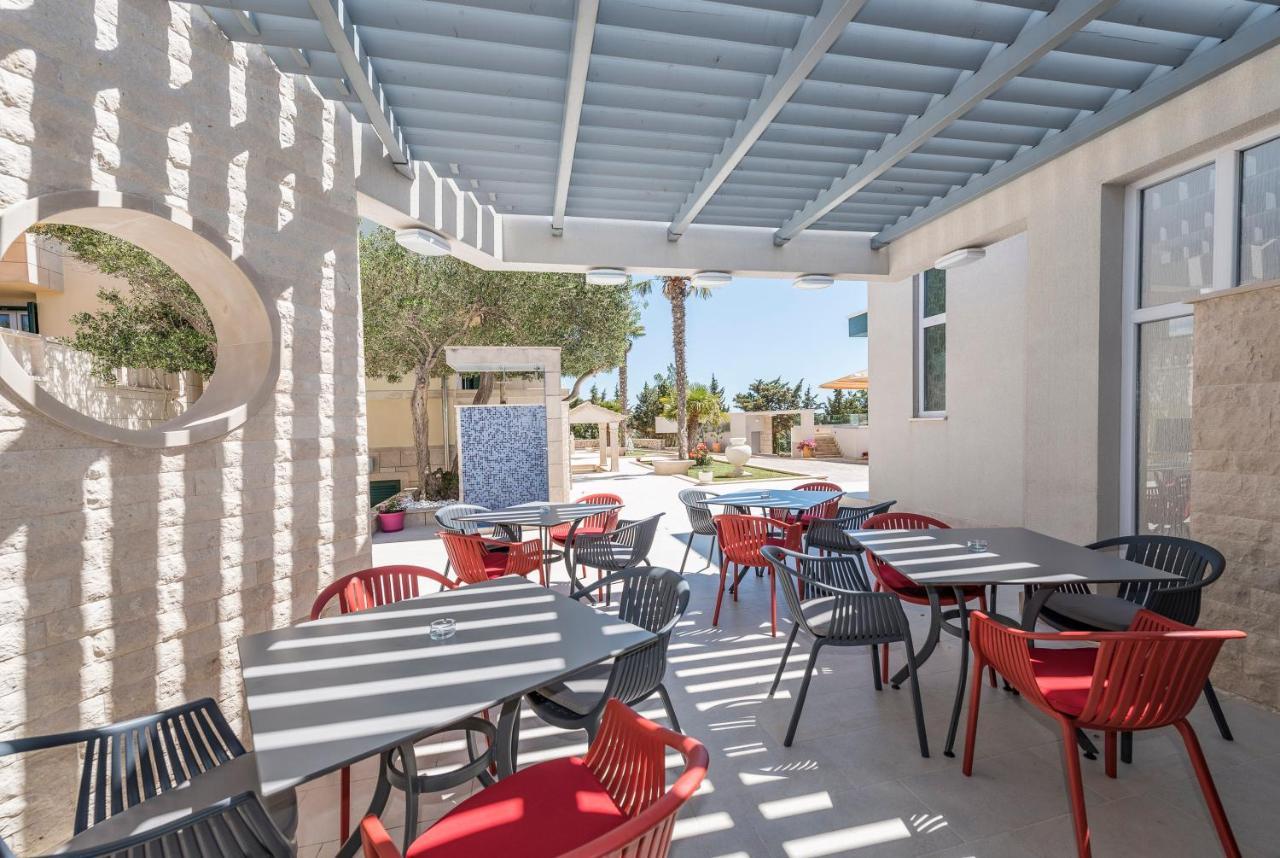 Pool Terrace Sea View Sarkic Apartment Novalja Exterior foto