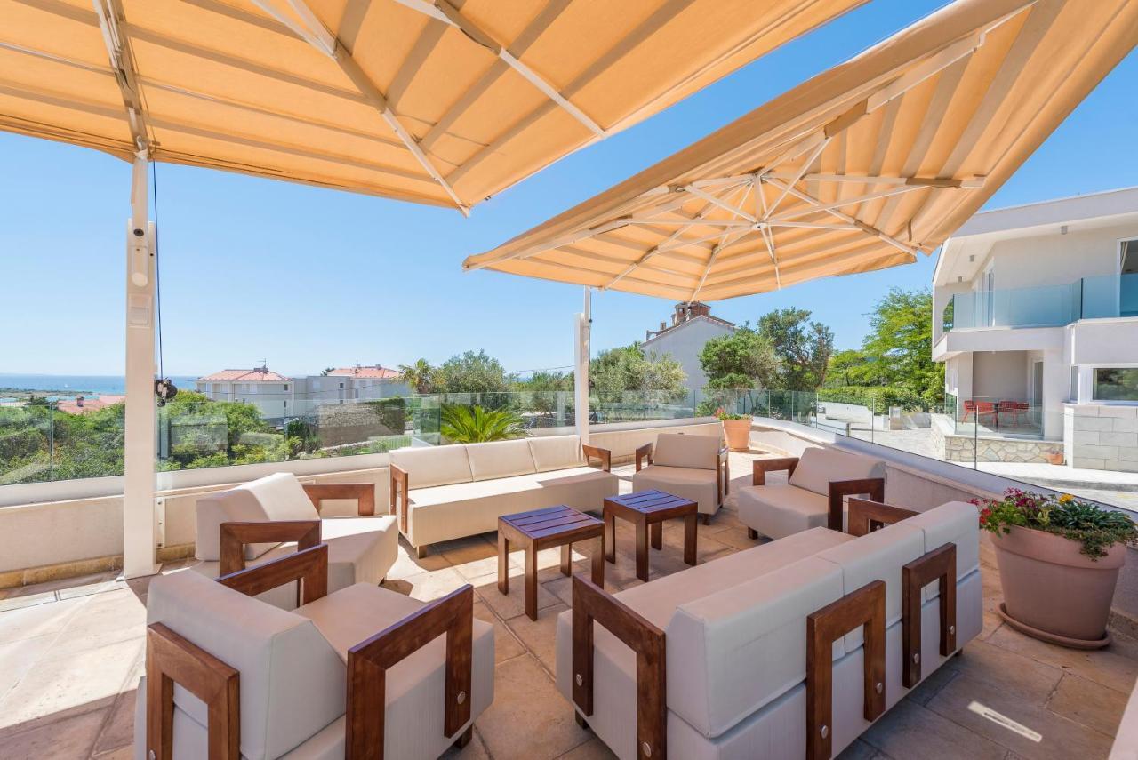Pool Terrace Sea View Sarkic Apartment Novalja Exterior foto